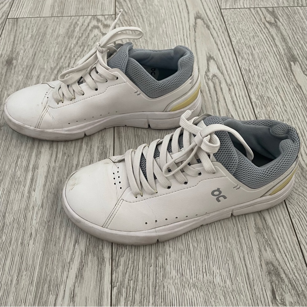 On Cloud Women’s Shoes The Roger Advantage . White/Rose. Size US6 - Picture 6 of 11